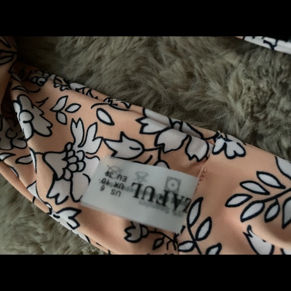 Zaful 2 piece bikini NWT size 6 US  with tags on - Picture 10 of 14